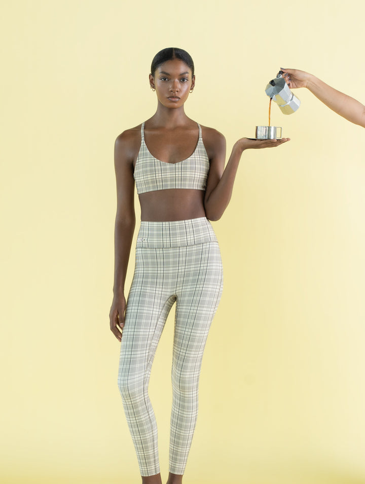 MOVE LEGGINGS IN BUTTER GRID