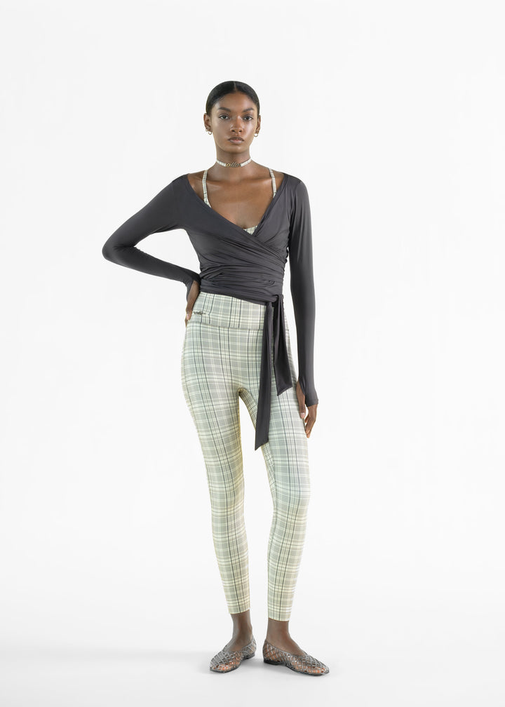 CLASSIC TOP IN BUTTER GRID
